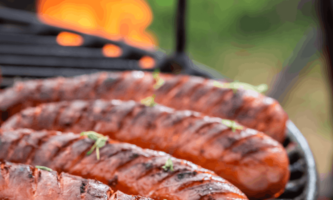 Korvar på grill.